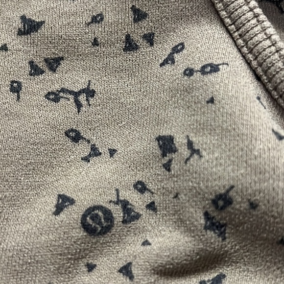 Lululemon scuba hoodie size 4 EUC - Picture 9 of 9